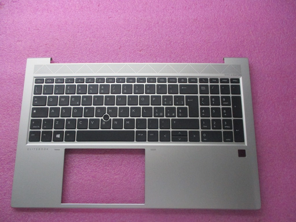 M21679-061